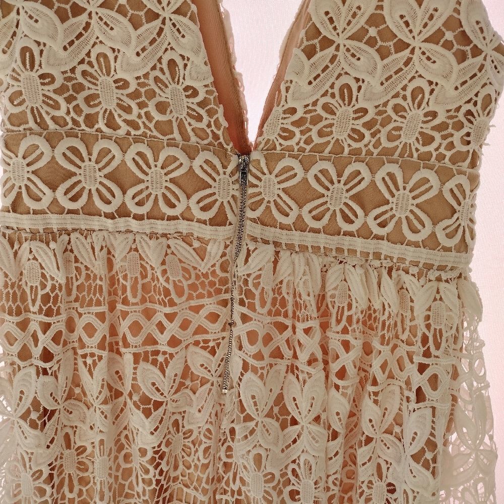 Lulus maxi dress   - Picture 4 of 11